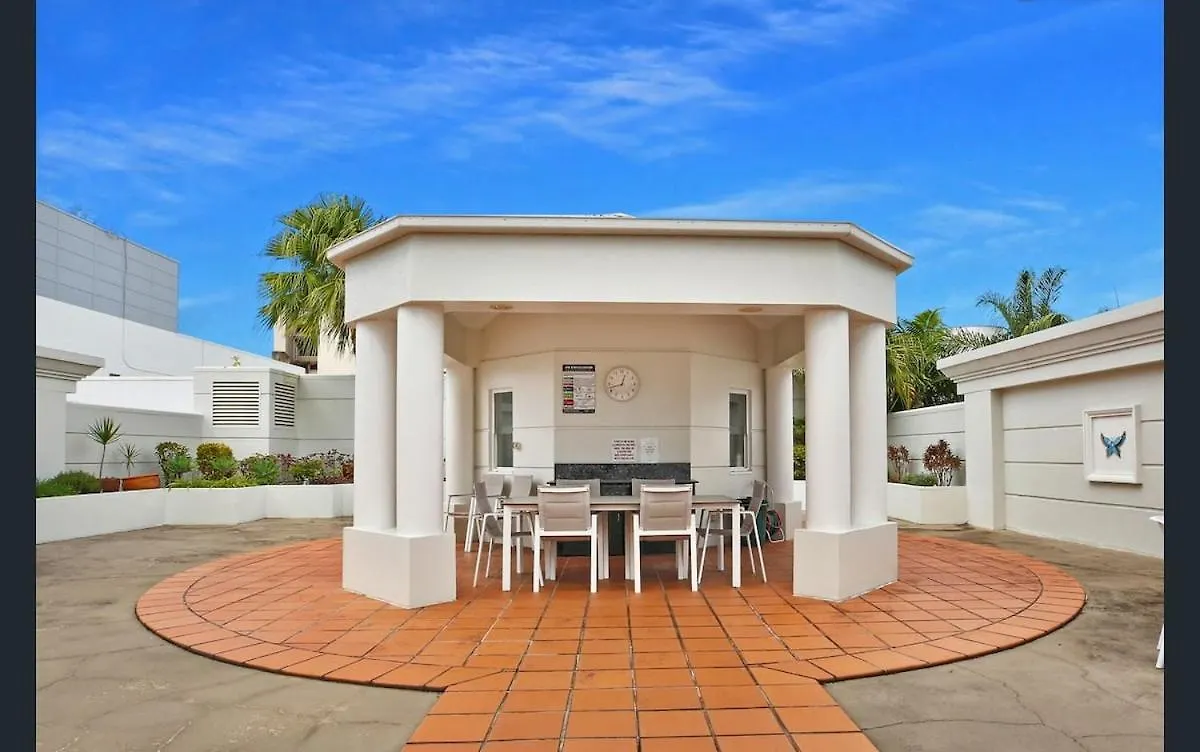 Tropical 2Br In Heart Of Cairns Apartment
