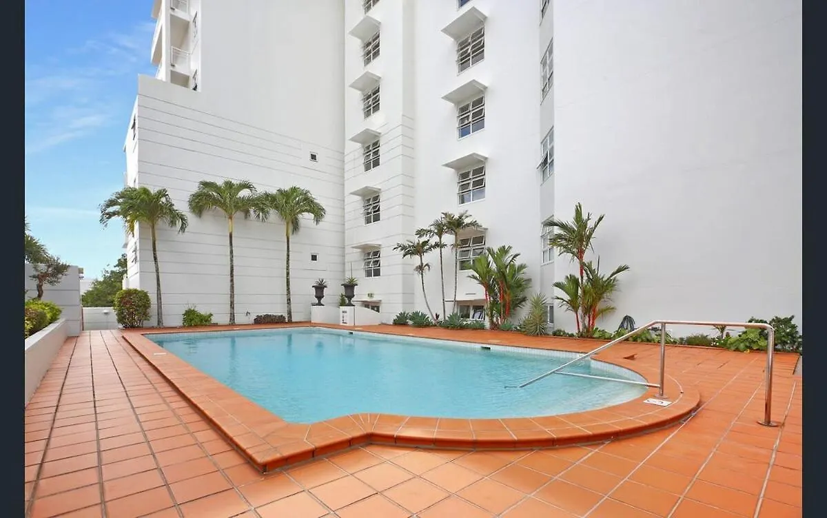 Tropical 2Br In Heart Of Cairns Apartment